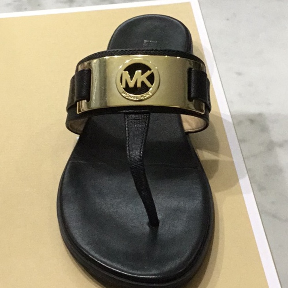 Sandal